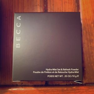 Becca Hydra-Mist Set and Refresh Powder